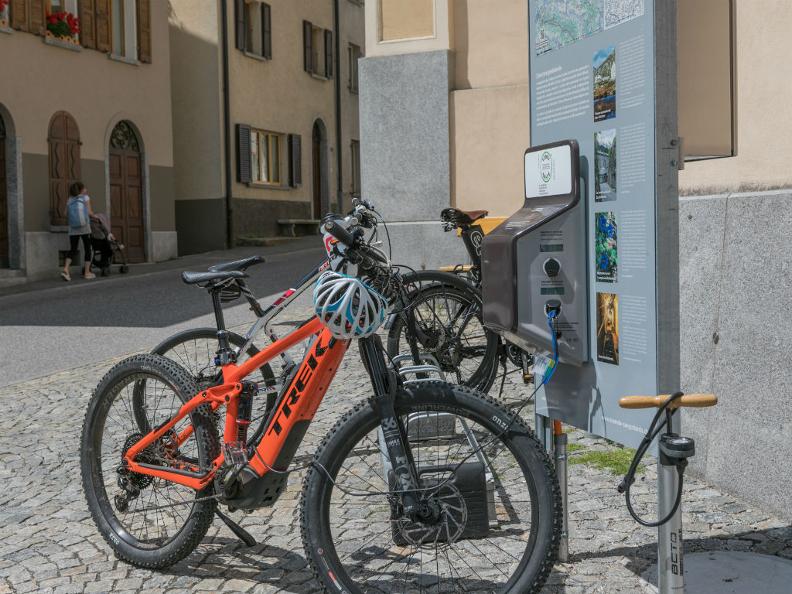 Image 0 - E-bike charging point Bed&Bike Tremola San Gottardo Image 0 - E-bike charging point Bed&Bike Tremola San Gottardo